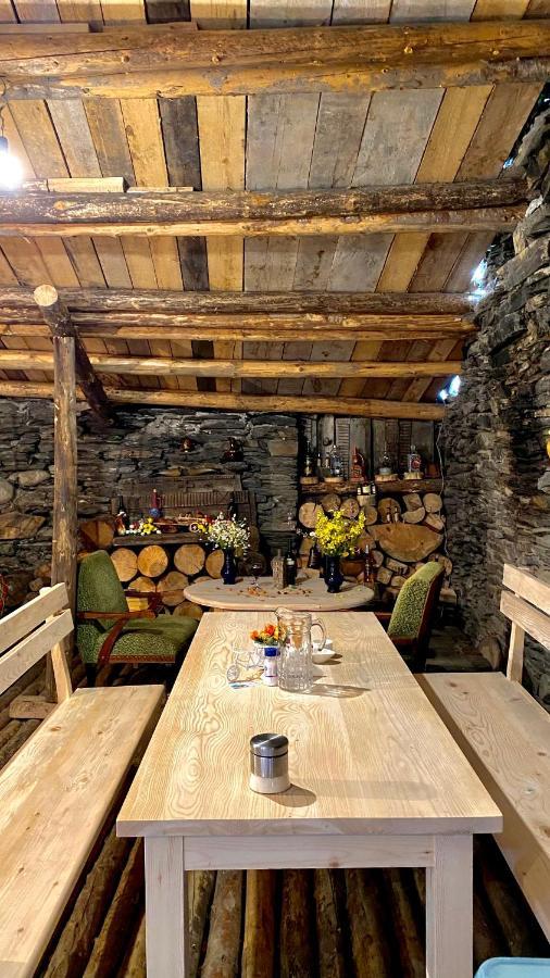 Отель Ushguli 12 Century Экстерьер фото
